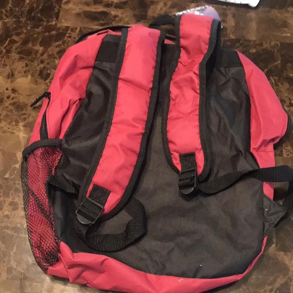 🎉NWT Maroon School Backpack!